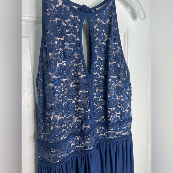 Formal Dress - Picture 1 of 6